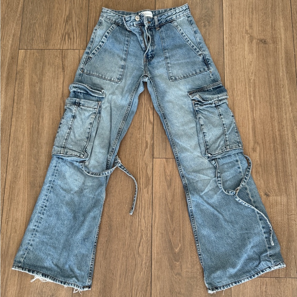 Zara Women's Blue Cargo Jeans